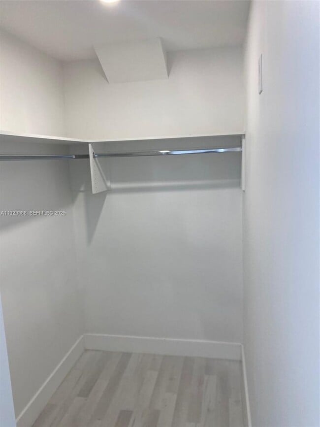 Foto del edificio - 2759 NW 191st Terrace