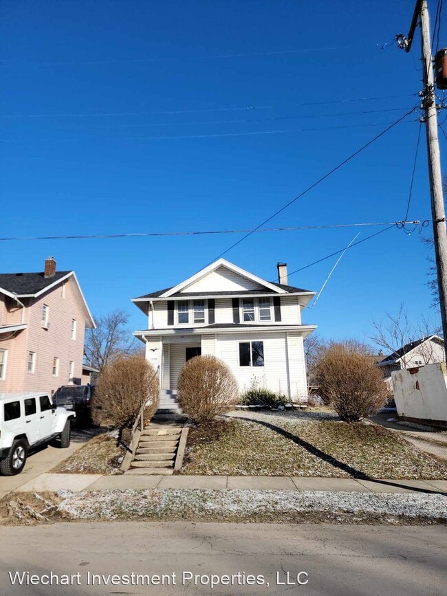 Building Photo - 4 br, 2 bath House - 1008 Faurot Ave