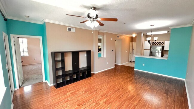 Photo - Charming 2-Bedroom Condo in Gated Metrowes...