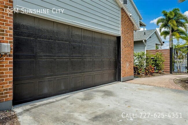 Foto del edificio - 769 Kingston Ct