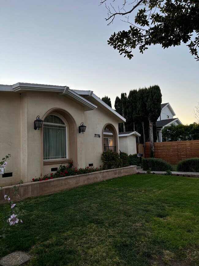 Foto del edificio - 2735 Overland Ave