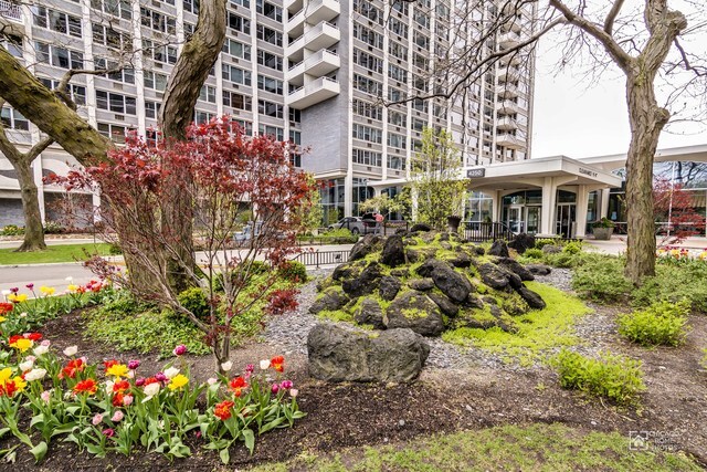Main Entrance - 4250 N Marine Dr