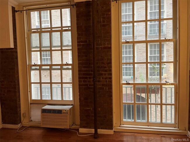 Foto del edificio - 517 E 77th St