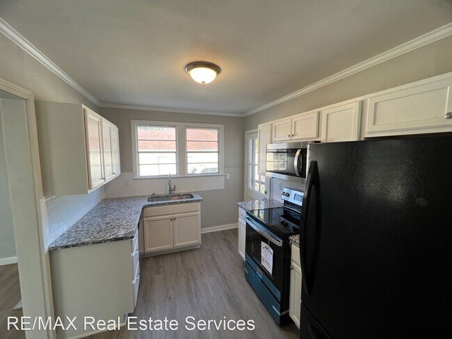 Foto del edificio - 3 br, 1 bath House - 118 East Elmwood
