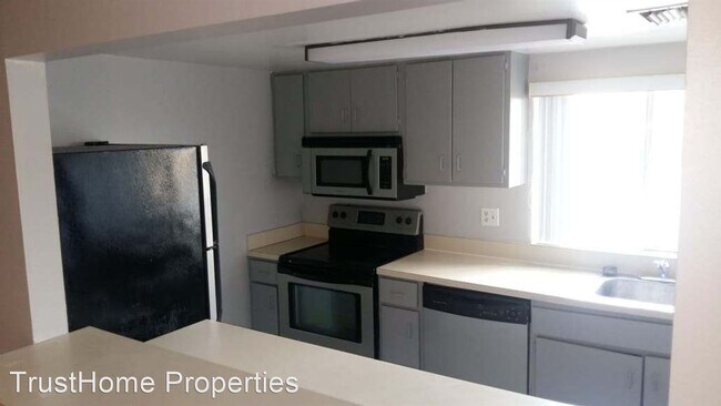Building Photo - 1 br, 1 bath House - 566 Orange Drive, uni...