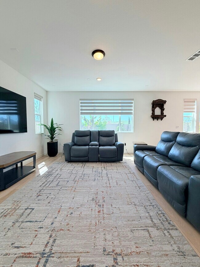 Foto del edificio - 5460 Spg Mountain Ln