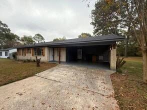 Building Photo - 1821 S Brookwood Dr