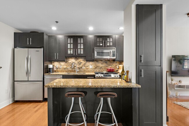 Foto del edificio - 1025 Maxwell Ln