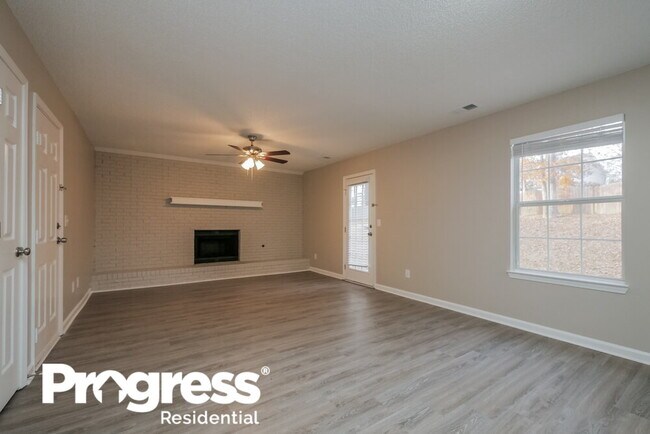 Building Photo - 1390 Misty Ridge Ct