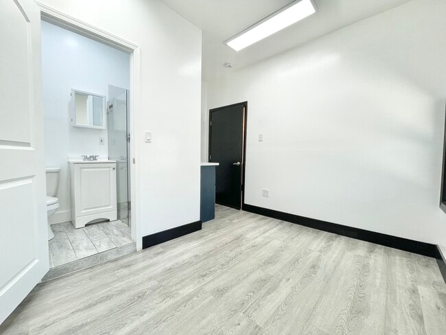 Foto del edificio - 434 E Ave 28