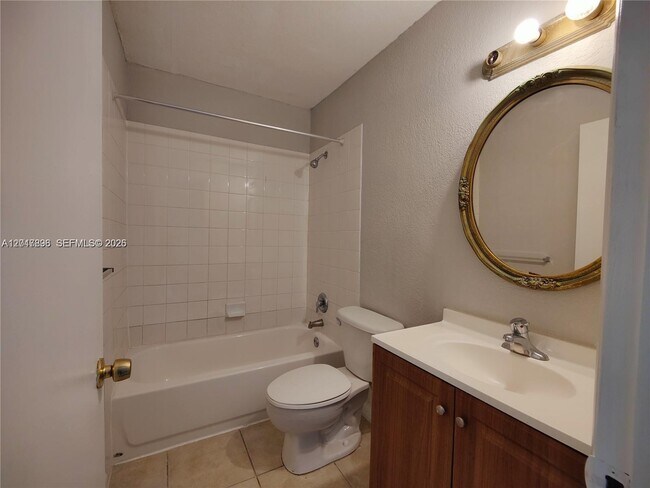 Foto del edificio - 4719 NW 9th Dr
