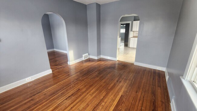 Foto del edificio - 20664 Miller Ave