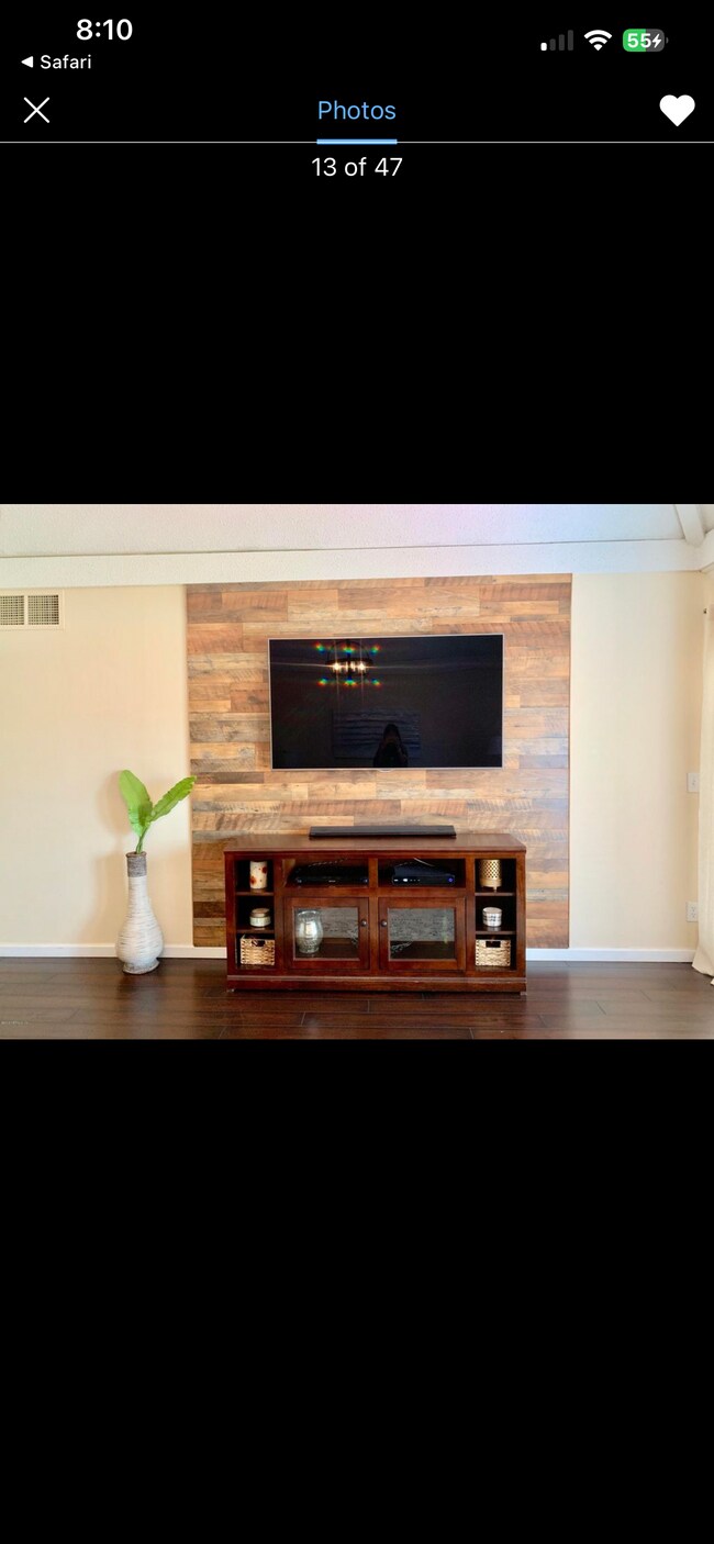 Building Photo - 6551 La Mirada Dr W
