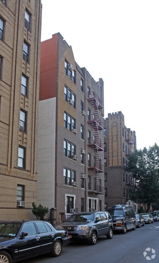 Primary Photo - 1425 51st St
