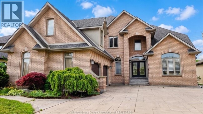 Building Photo - 380 Shoreview Cir
