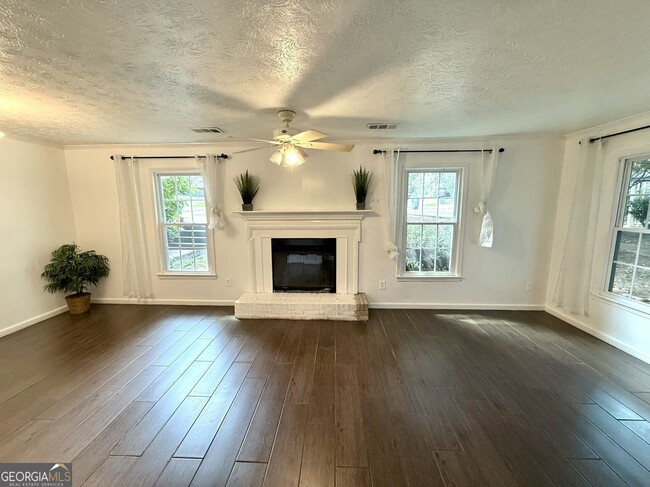 Building Photo - 1435 Kennesaw Trace Ct