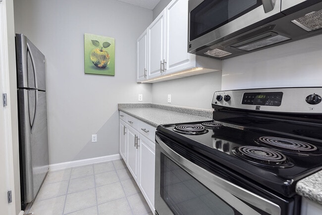 Building Photo - Heron Reserve