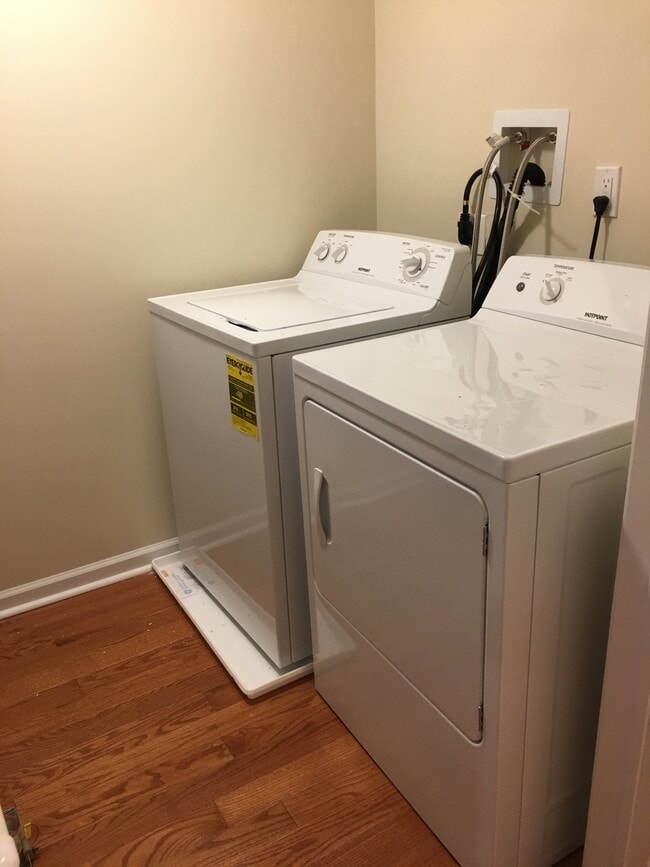 Photo - 243 S 45th St Apartment