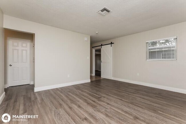 Foto del edificio - 1602 LINDALE AVE, EUSTIS, FL 32726