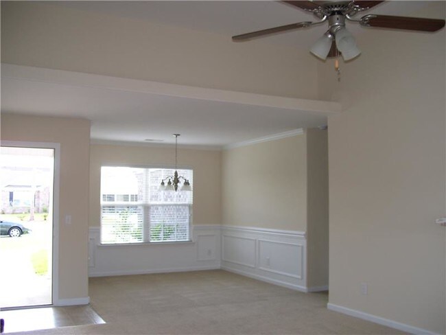 Building Photo - 159 Willow Point Cir