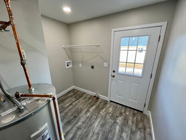 Foto del edificio - New Construction | 3 Bed | 2 Bath | 1 Car ...