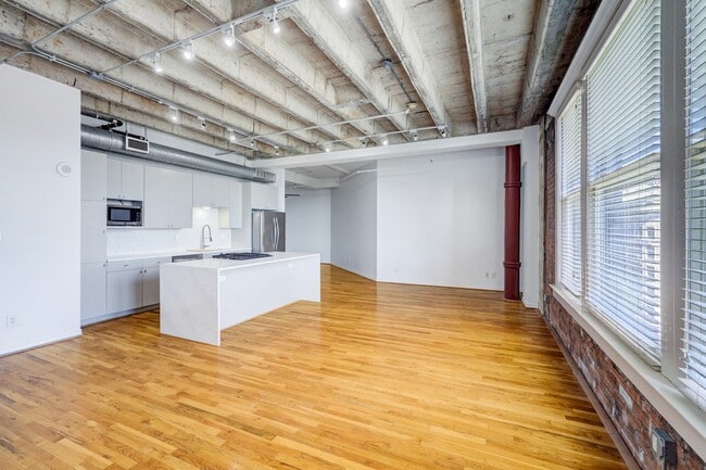 Photo - 201 Main St Apartment