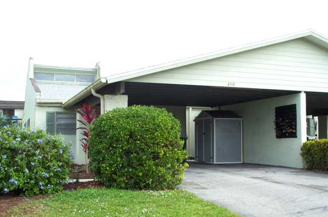 Building Photo - 490 Charlemagne Blvd