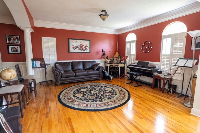 Foto del edificio - 491 Frank Shaw Rd