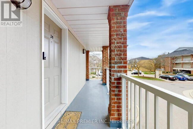 Photo du bâtiment - 119-119 Bristol Rd E