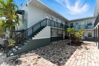 Building Photo - 3615 Thomas Ave