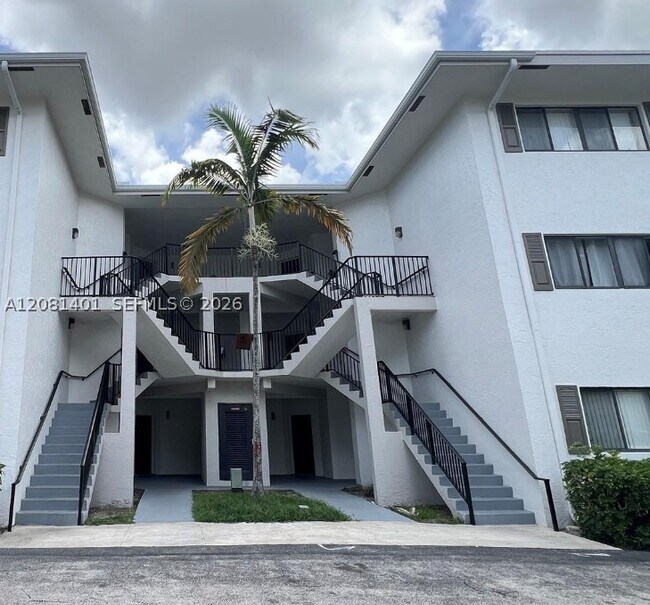 Foto del edificio - 2550 SW 18th Terrace