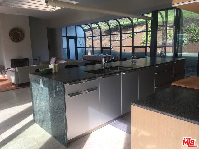 Foto del edificio - 34405 Pacific Coast Hwy