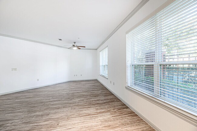 Photo - Limited-Time Incentive: 8 Weeks Free & $0 ... Apartment