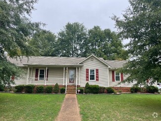 Building Photo - 1400 Courtland Dr