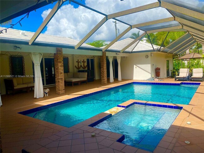 Foto del edificio - 6731 SW 138th St
