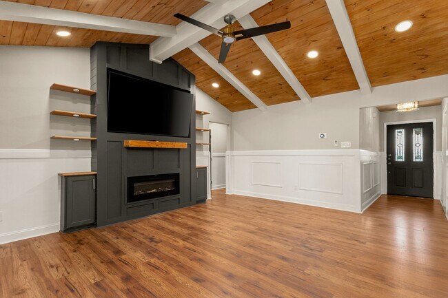 Building Photo - 224 Anhalt Dr