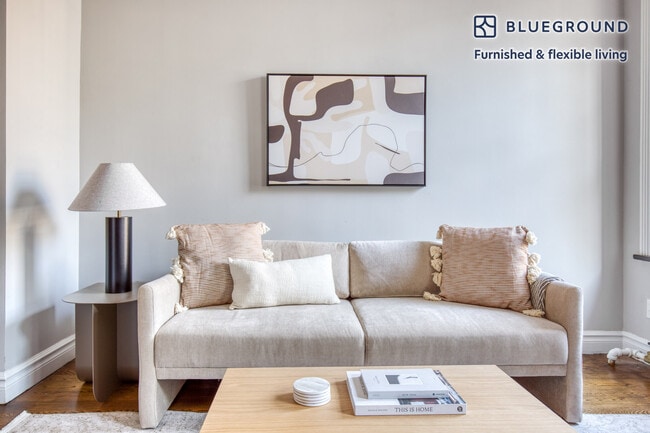 Building Photo - 51 Leroy St