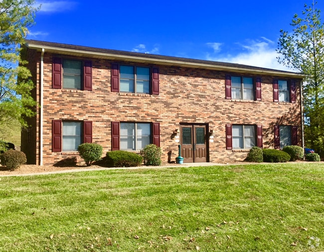 Building Photo - 520 Circle Pine Dr