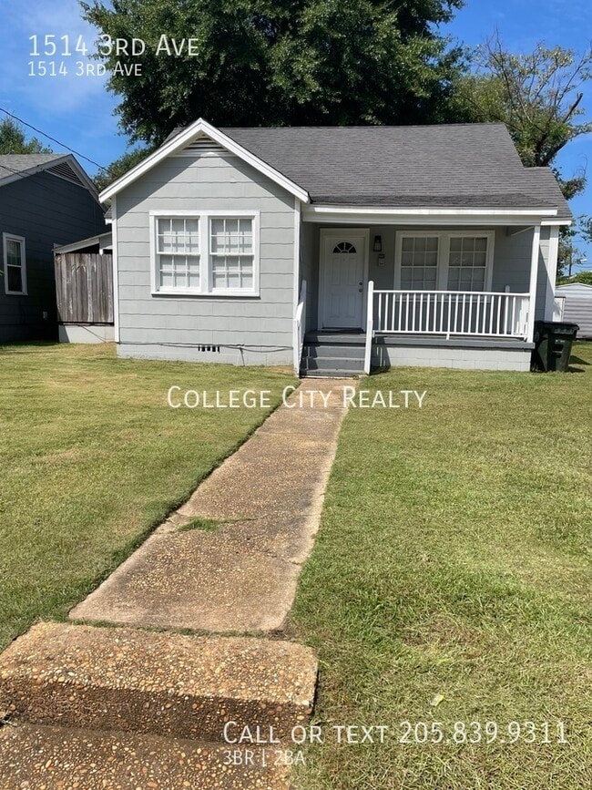 Photo - 1514 3rd Ave House