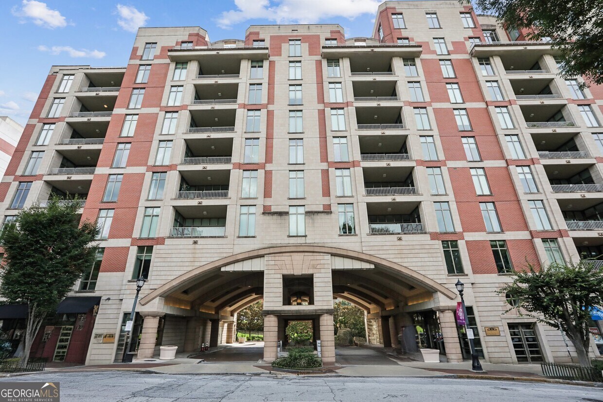 Foto principal - 250 Park Ave W NW