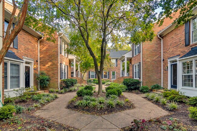 Foto del edificio - 2534 S Arlington Mill Dr