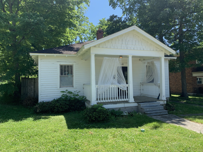 Primary Photo - Beautifully Updated 1920's bungalow - DTR