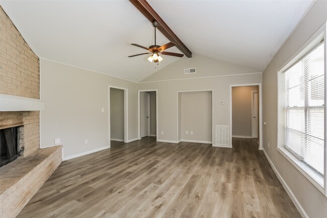 Foto del edificio - 10402 Sagetree Dr