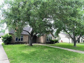 Building Photo - 18015 Heaton Dr