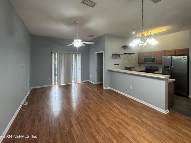 Building Photo - 6087 Maggies Cir
