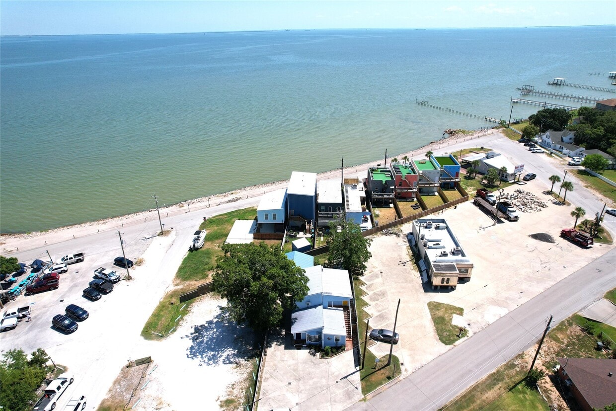 Foto principal - 4507 W Bayshore Dr