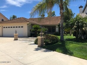 Building Photo - 1432 Sappanwood Ave