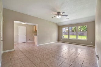 Building Photo - 10731 Royal Terrell Dr