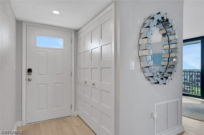 Foto del edificio - 10475 Gulf Shore Dr