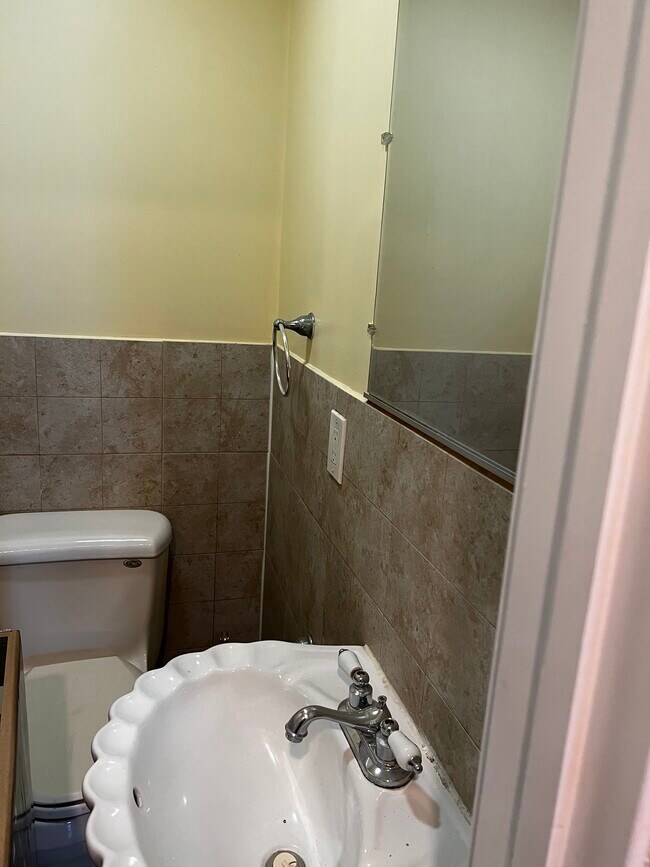 Foto del edificio - 30 Hollingsworth St